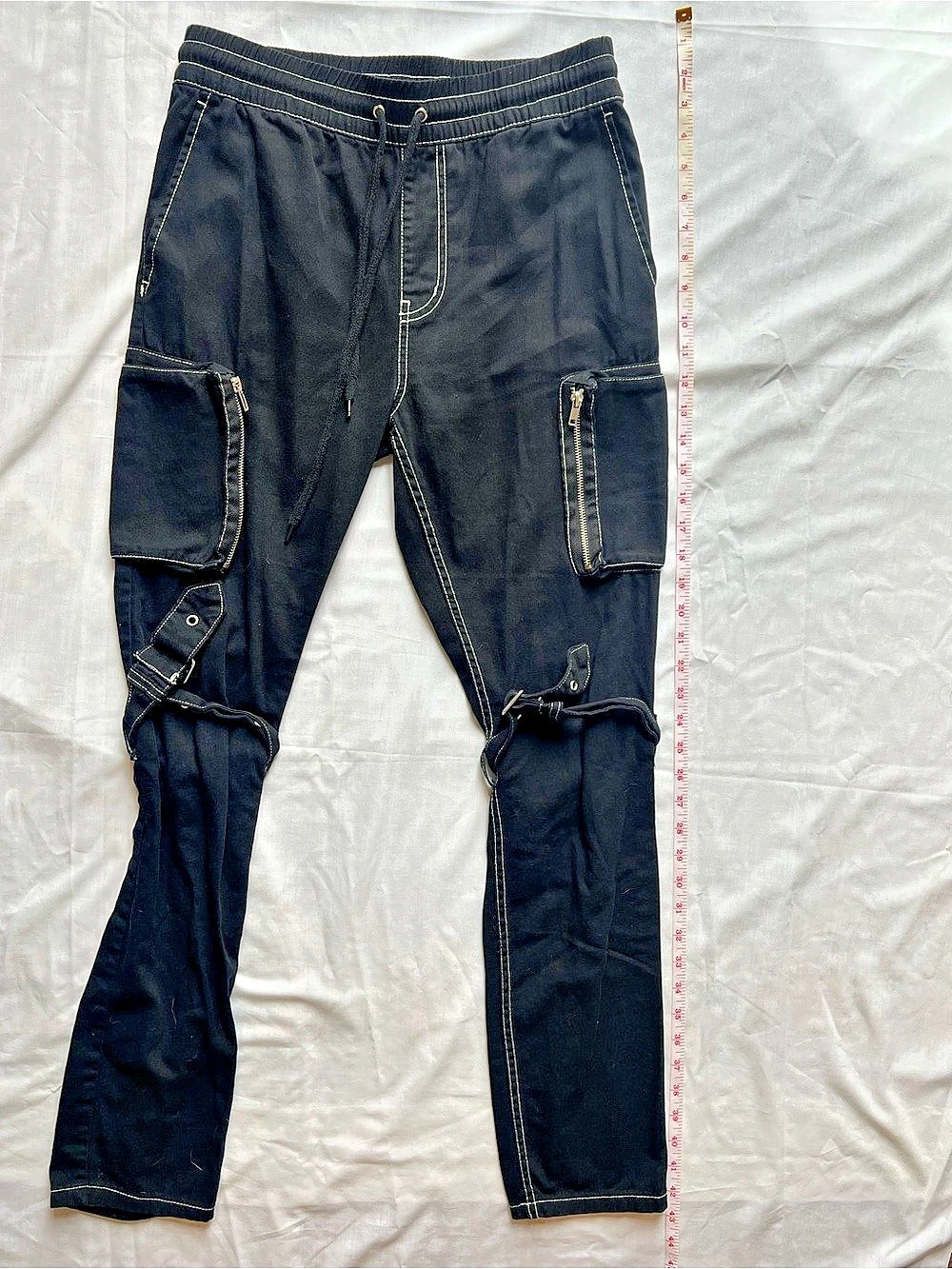 Y2K Hot Topic Unique Buckle Black Cargo Pants Size Small